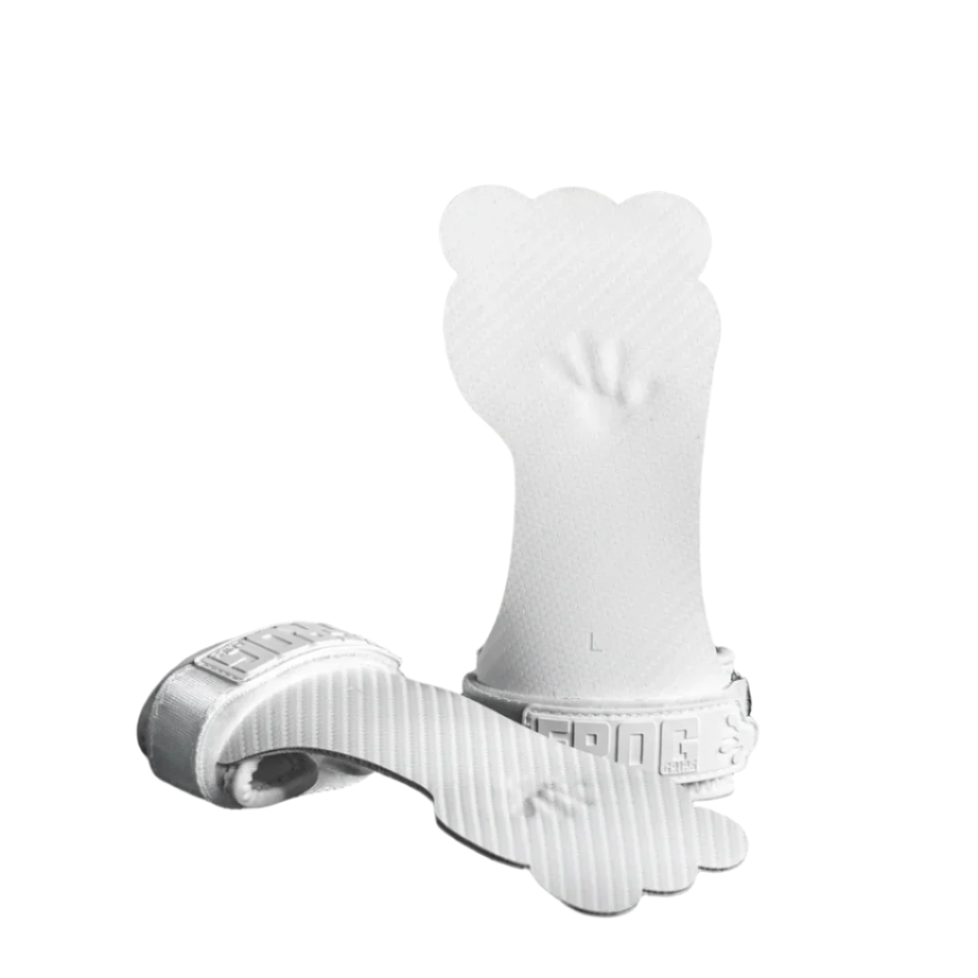 Frog Grips Elite OG Fingerless in white – minimalist CrossFit grips with Kevlar construction